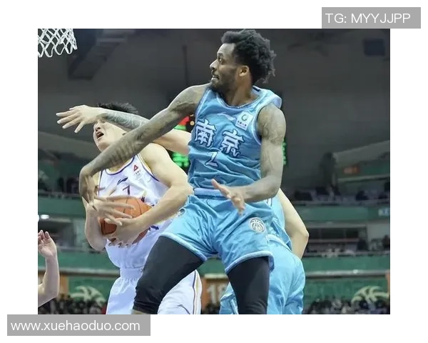 深入探讨北京篮球队比赛经验对胜负影响的数据分析与表现评估 深入探讨北京篮球队比赛经验对胜负影响的数据分析与表现评估