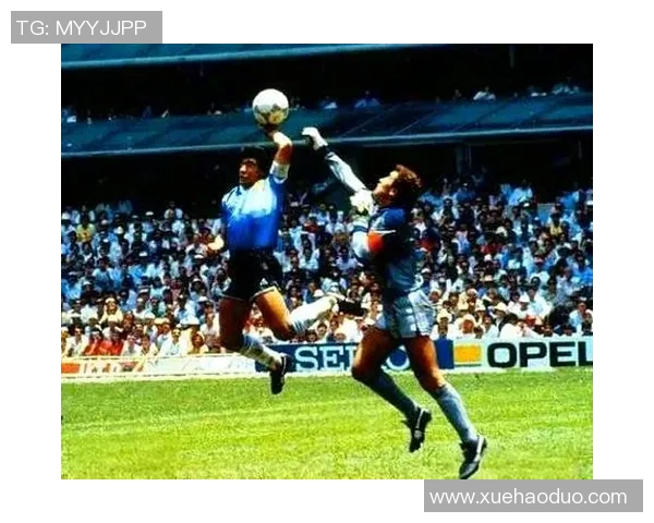 退役后仍闪耀的足球明星们及其传奇人生与成就回顾 退役后仍闪耀的足球明星们及其传奇人生与成就回顾